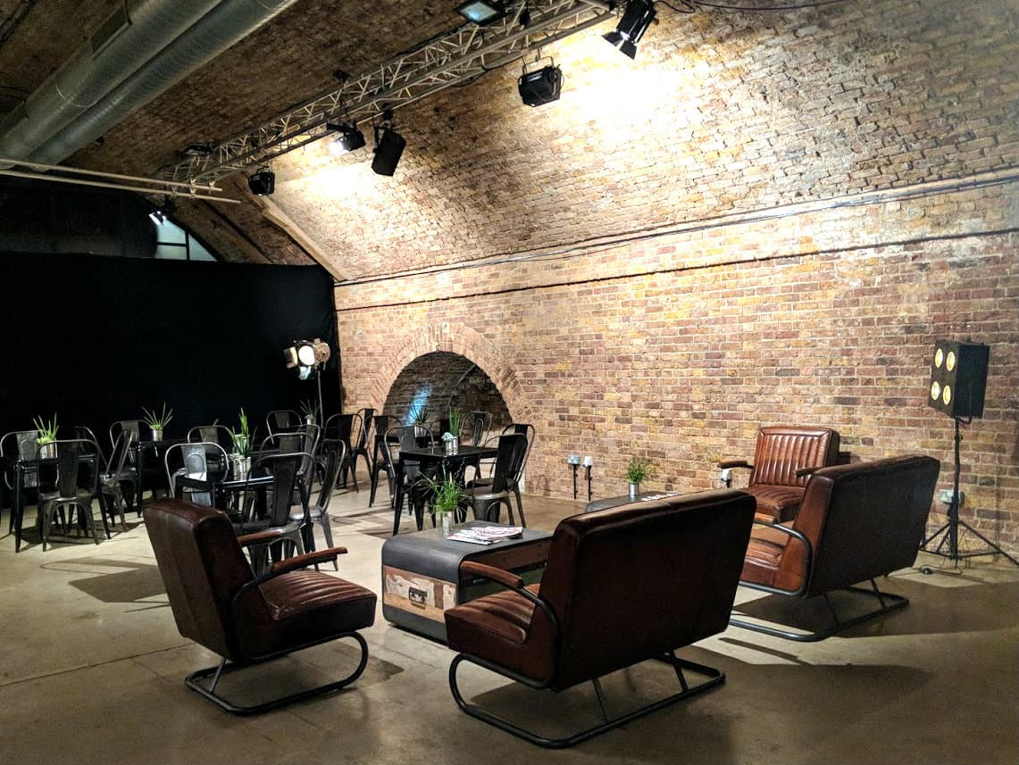 Bar Mieten für Events: Modulare Design-Lösungen für Ihren Anlass