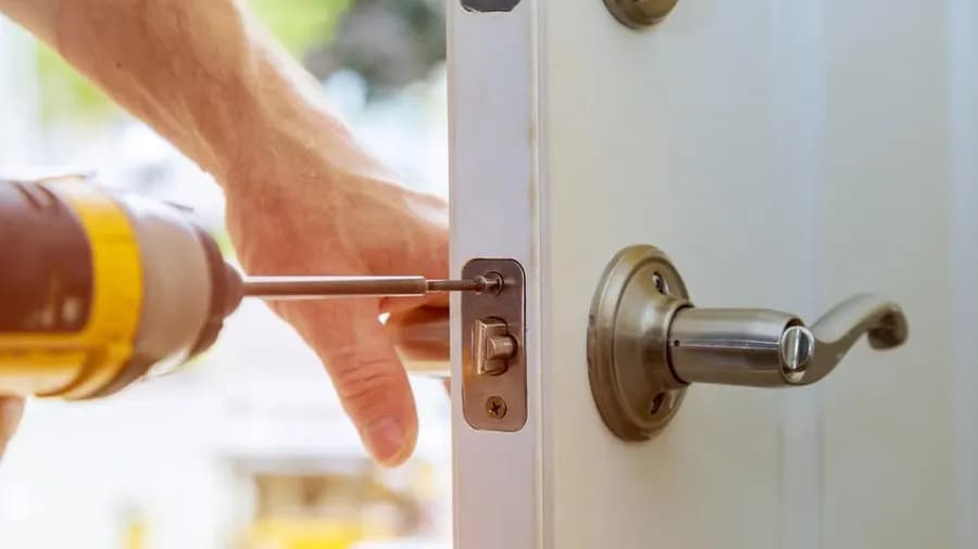 Schlüsseldienst Charlottenburg-Taktiken: Strategien für eine sichere Türöffnung
