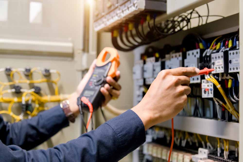 VDE Prüfung nach DGUV V3: Tipps für eine erfolgreiche Prüfung