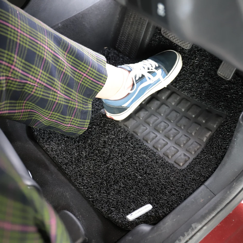 Schmutz und Nässe keine Chance: 3D Auto Fußmatten Gummi