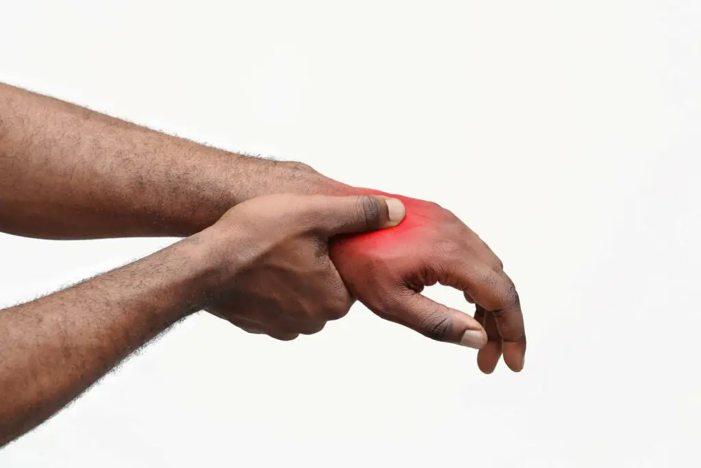 Karpaltunnelsyndrom Behandlung und alternative Therapien: Akupunktur, Yoga und mehr