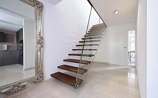 Bauen Sie mit Stepsta Ihre perfekte Treppenplaner: Qualität, Details und Designoptionen in Hülle und Fülle!
