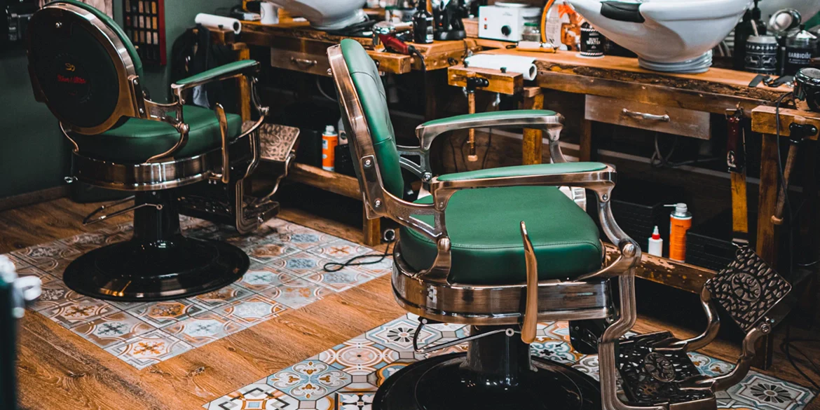 Der Weg zur perfekten Atmosphäre: Stilvolle Barbershop Einrichtungen