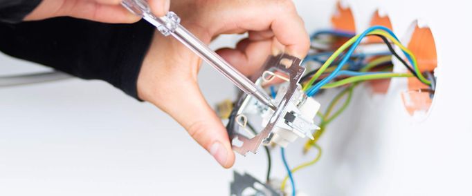 Elektriker Düsseldorf: Sicher und schnell vor Ort