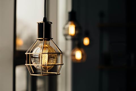 Innovatives Lichtdesign: Erleben Sie die Mondlampe für die Decke von Benago-Lights
